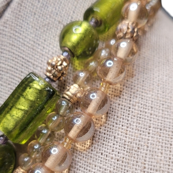 Vintage Glass Bead Necklace - Picture 15 of 16